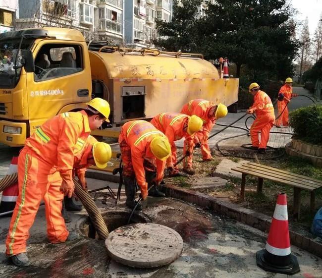 蒋场镇市政管道清淤