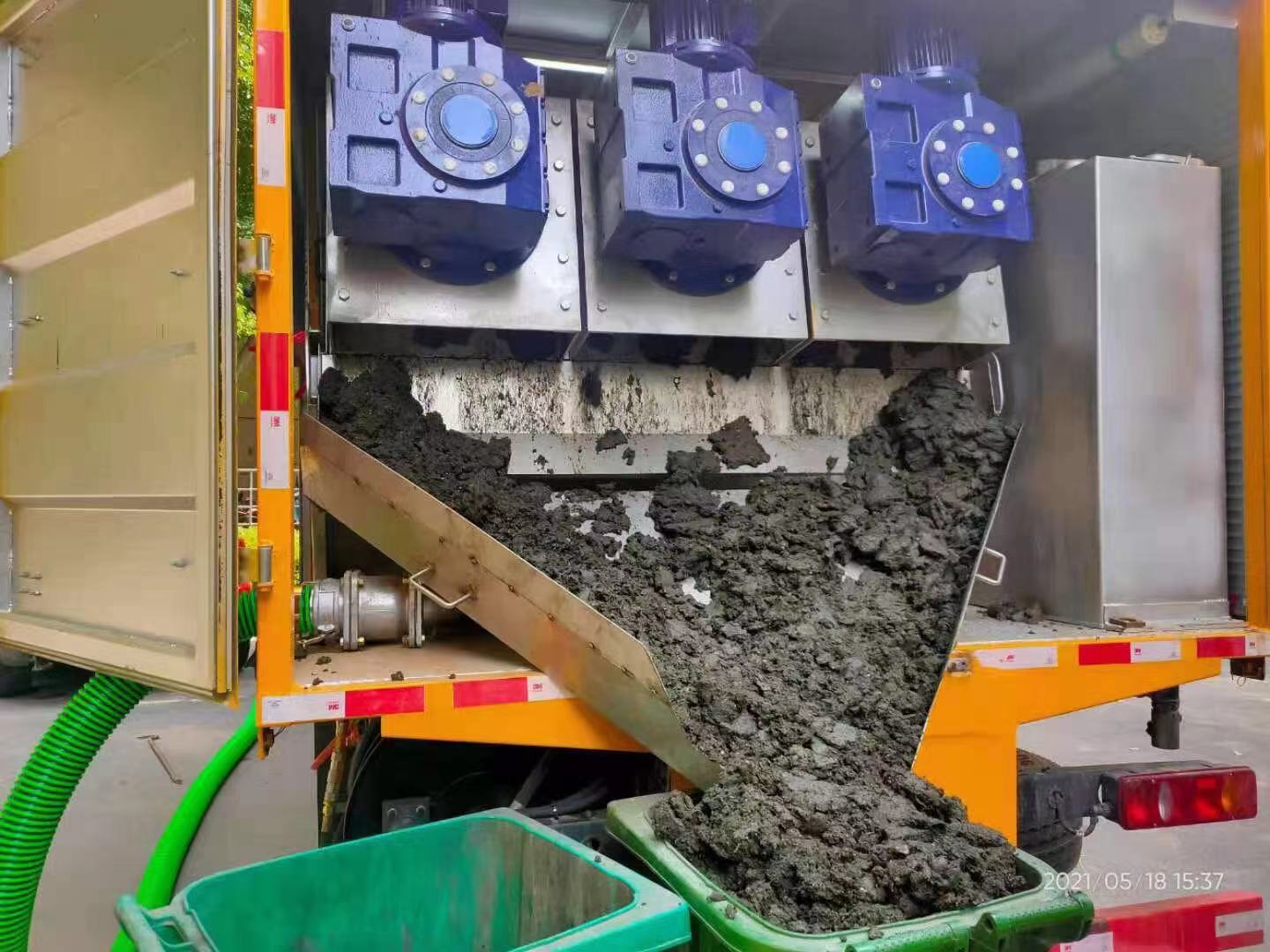 蒋场镇化粪池清掏城市维护站-泥浆净化干湿分离处理